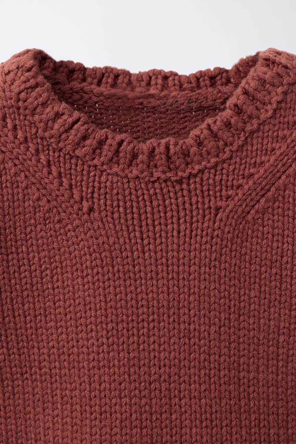 ZARA ТРИКОТАЖНЫЙ ЖИЛЕТ С ВЫШИТОЙ РУБАШКОЙ, ТЕРРАКОТОВЫЙ