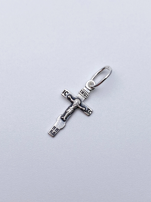 Крест из серебра/Частичное чернение/С подвижным ухом