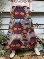 Длинная шерстяная юбка с орнаментом