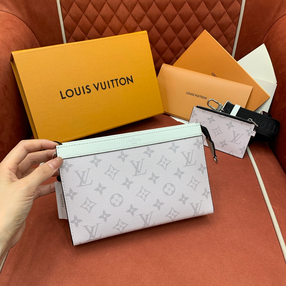 Louis Vuitton Gaston Wearable Wallet
