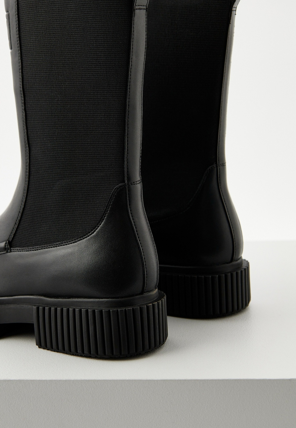 Ботинки женские ARMANI EXCHANGE EDDIE