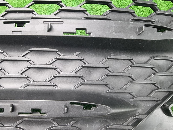 Решетка перед. бампера Mercedes GLE V167 18-24 AMG