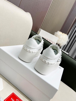 Кроссовки Valentino