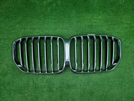 Решетка радиатора BMW X5 G05 (2018-2023)