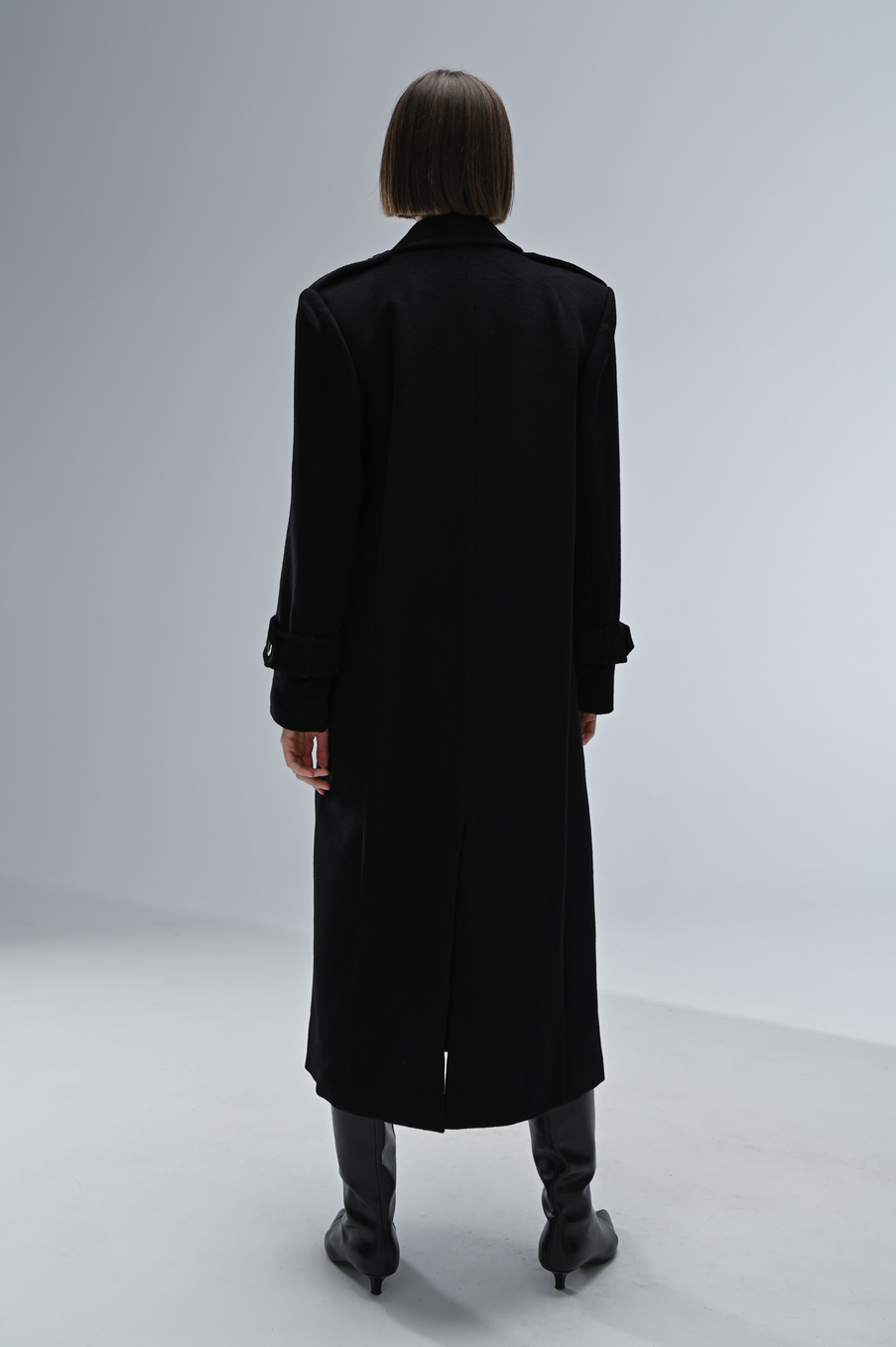 Пальто двубортное