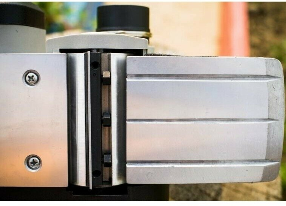 Рубанок ИНТЕРСКОЛ Р-82/650 650Вт 82мм 16000об/мин глуб:2мм(424.1.0.00)