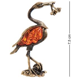 AM-3245 Фигурка «Аист с младенцем» бол. (латунь, янтарь)