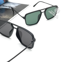 Солнечные очки Prada