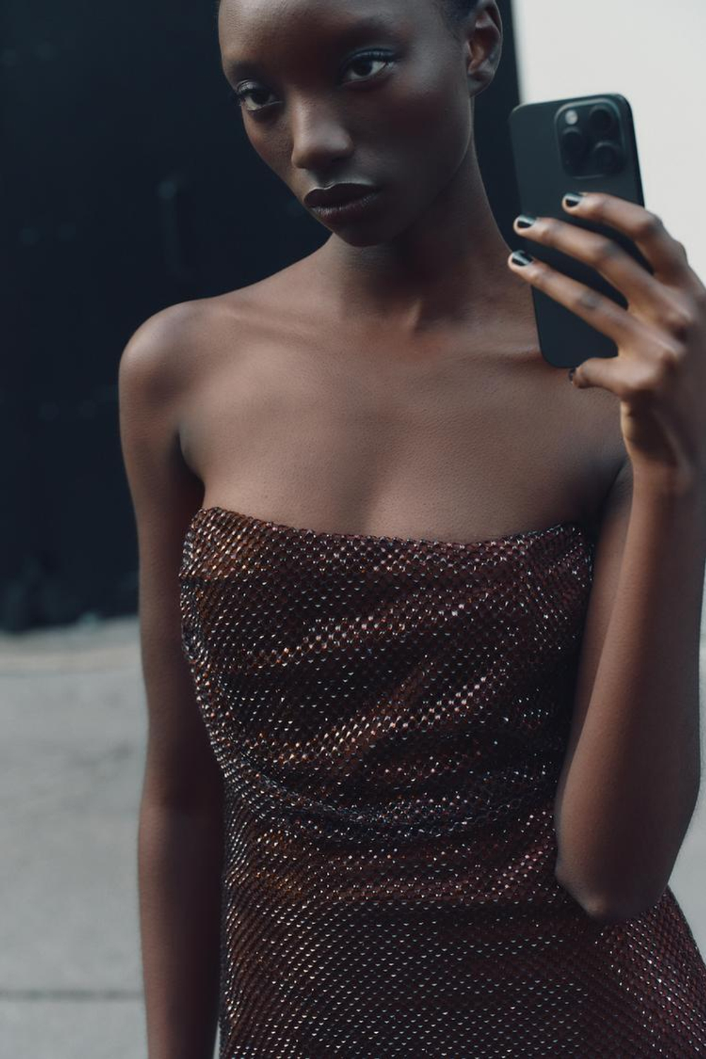 ZARA ПЛАТЬЕ БЕЗ БРЕТЕЛЕК С БЛЕСКОМ, БАКЛАЖАННЫЙ