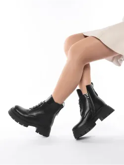 Зимние ботинки на высокой платформе