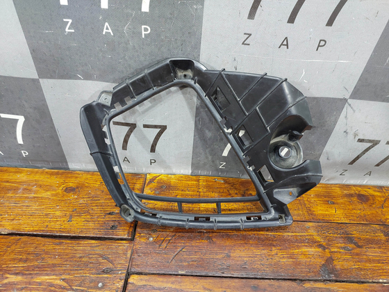 Кронштейн фары правый Hyundai Tucson 4 (NX4) 20-нв Б/У Оригинал 865C2N9000