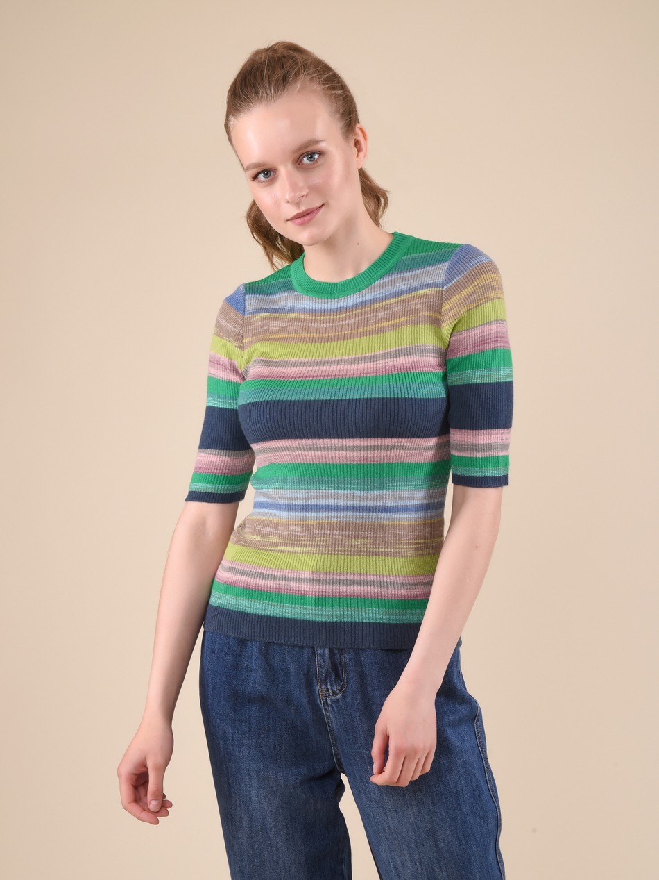 Джемпер женский с коротким рукавом