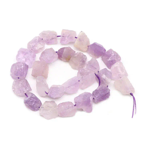 Аметист Лавандовый необработанные бусины 20-28 мм, на нитке 38 см