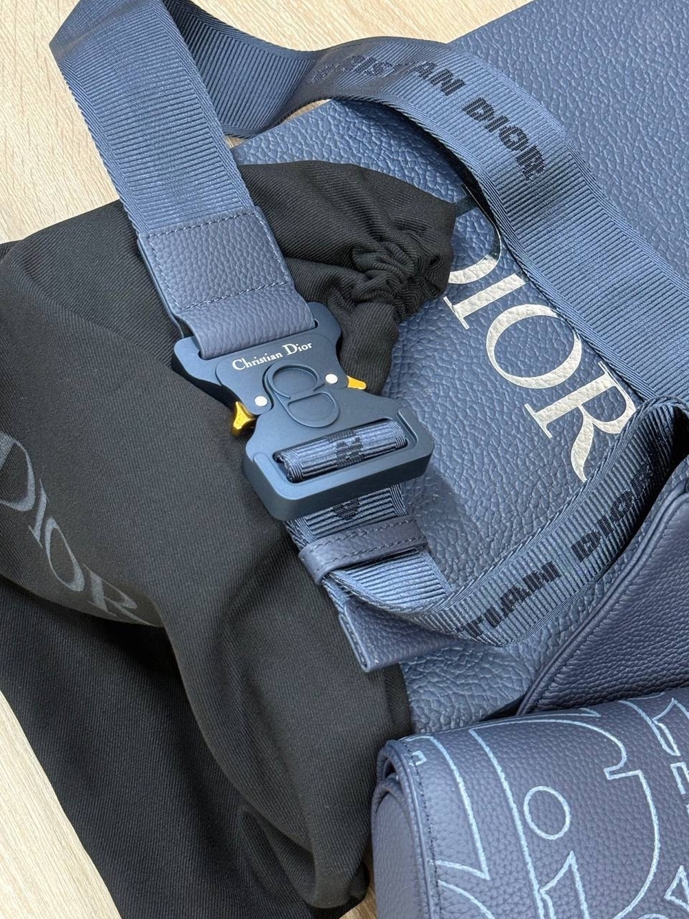Сумка через плечо Christian Dior Saddle