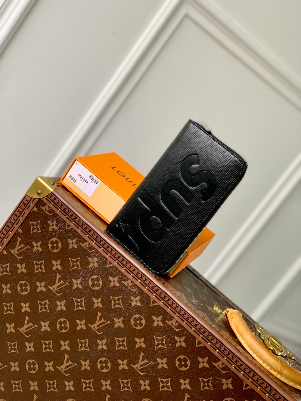 Louis Vuitton Zippy Wallet