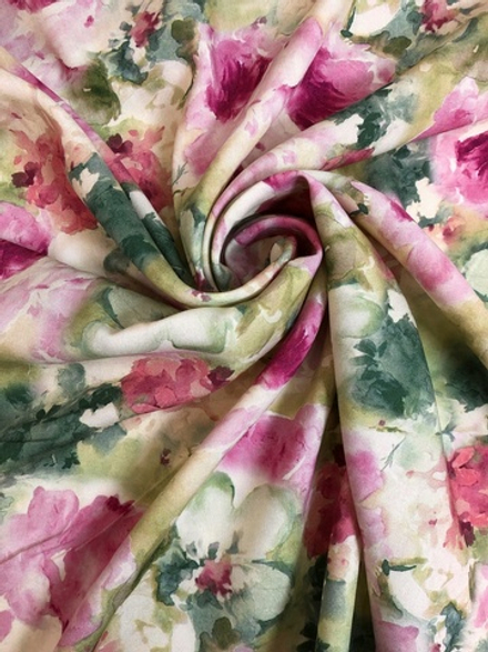 Штапель принт цветы акварель розовый/зеленый на кремовом
