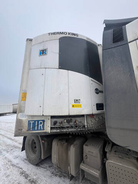 Schmitz Cargobull SKO24 Полуприцеп изотермический/рефрижератор SCB S3B (SKO 24) (Рефрижератор)