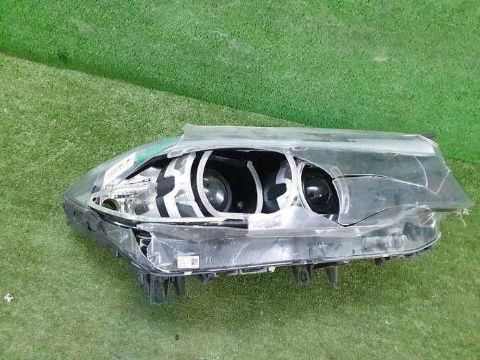 Битая Фара правая BMW 5er G30 (2017-2020) LED