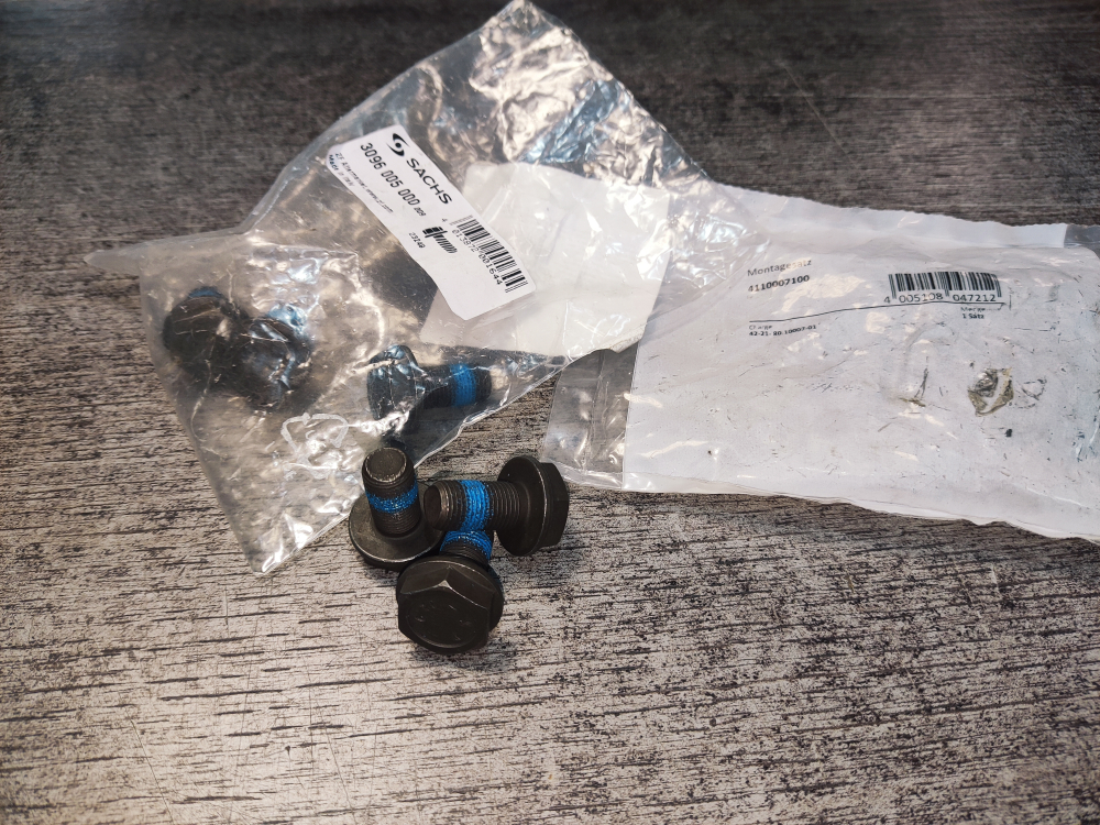 Болты крепления маховика VAG