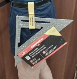 Клипса для ношения угольника Swanson (Свенсон)