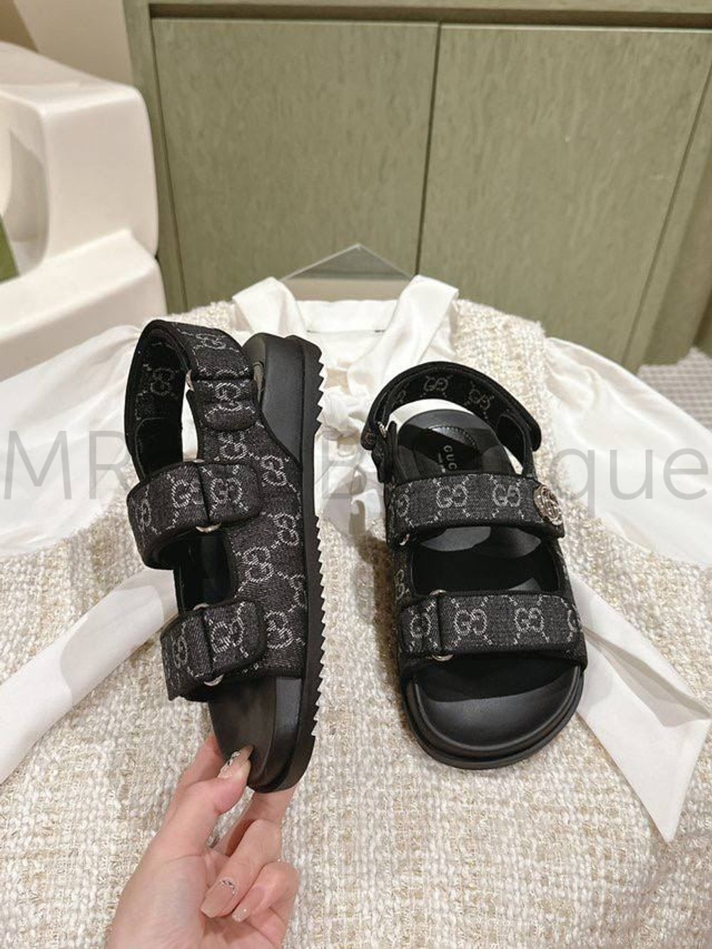 Женские сандалии Gucci черные
