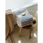 Полотенце банное waves бежевого цвета из коллекции essential, 70х140 см