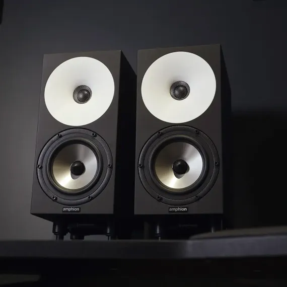 Amphion One18 Black