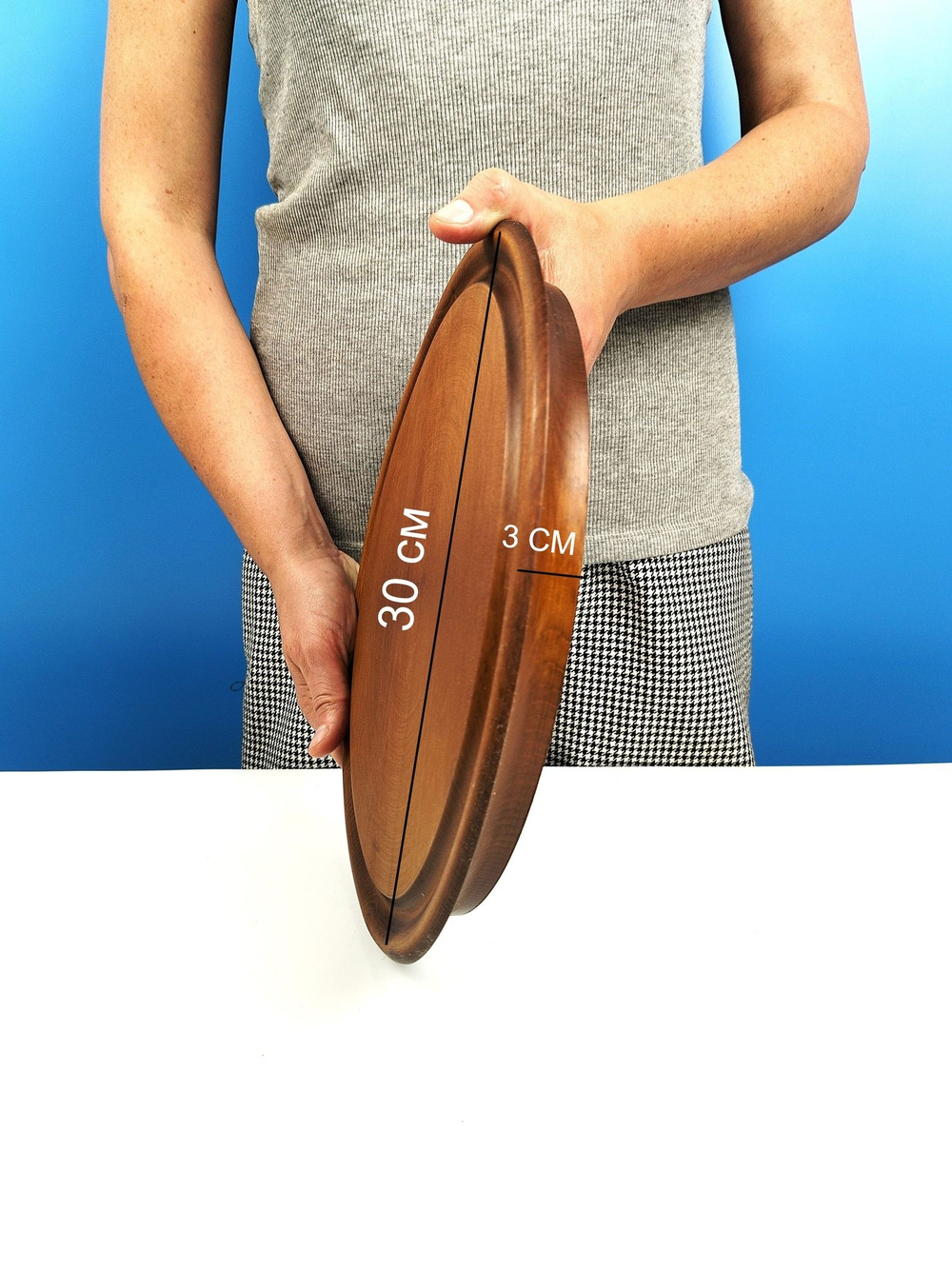 Доска подставка под пиццу деревянная