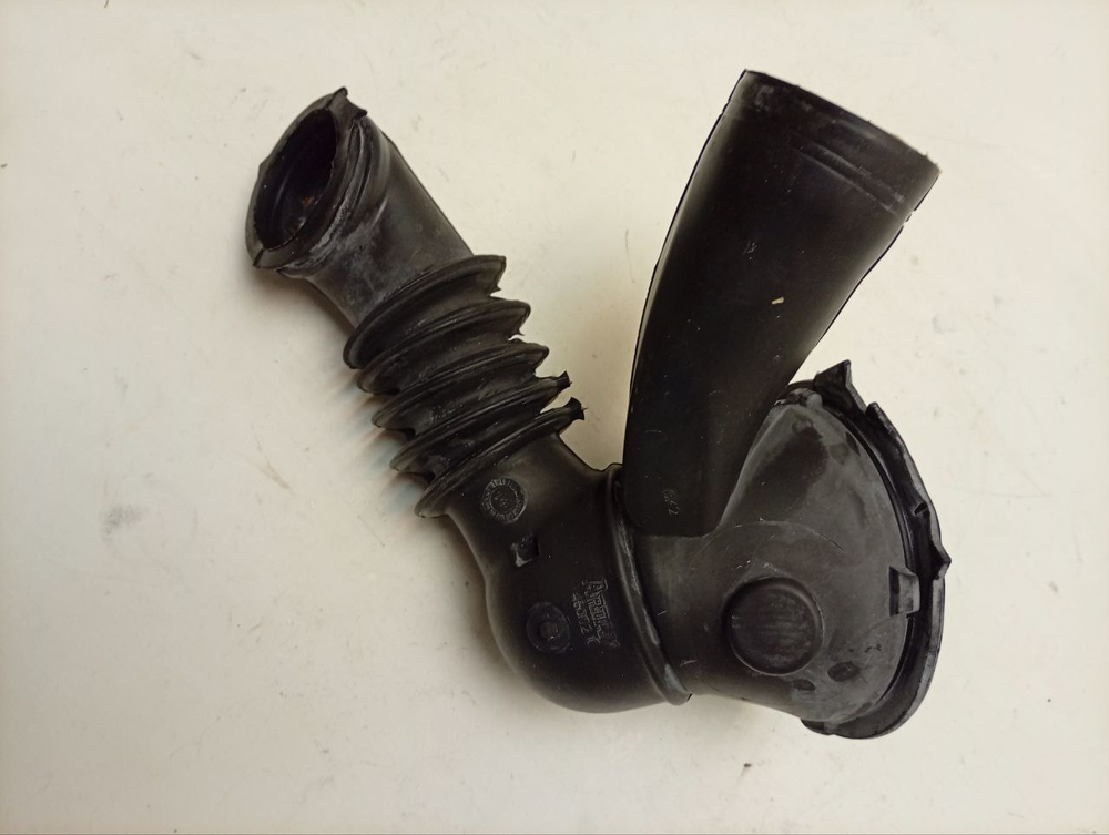 EWT1221 кт12 Сливной патрубок для стиральной машины Electrolux б/у