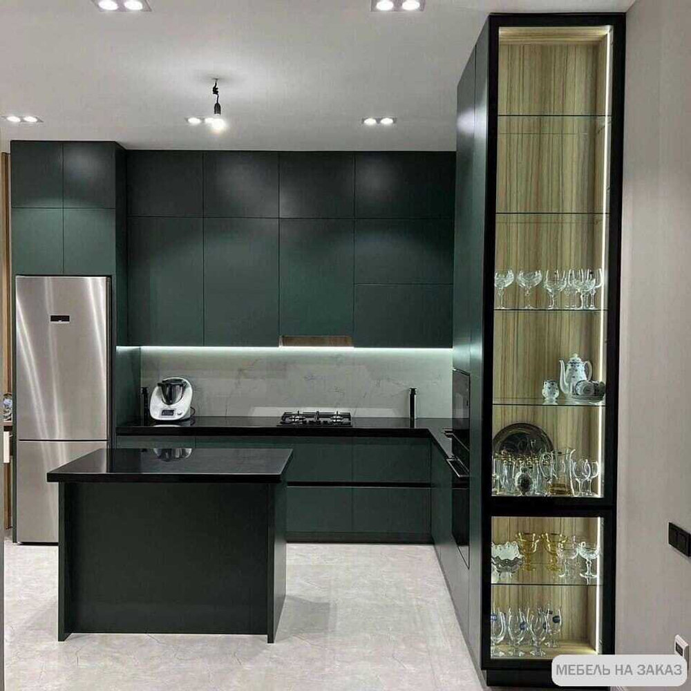 Кухня на заказ Изумрудик