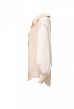 Fall/Winter 2021, Шелковая блуза с глубоким декольте