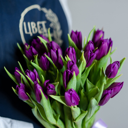 Фиолетовые тюльпаны под ленту