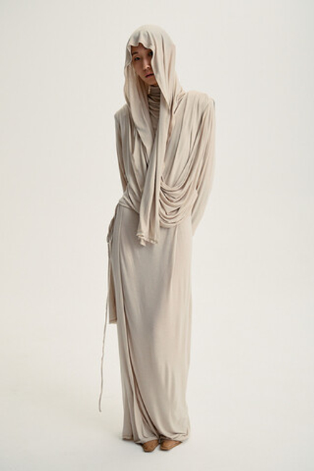 Платье "Дюна" с прямой юбкой бежевое