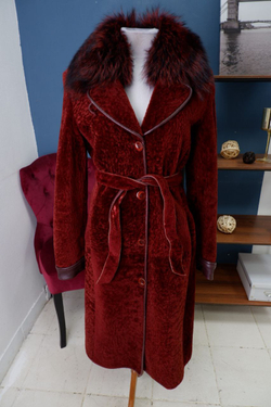 Пальто красивое 48 размер