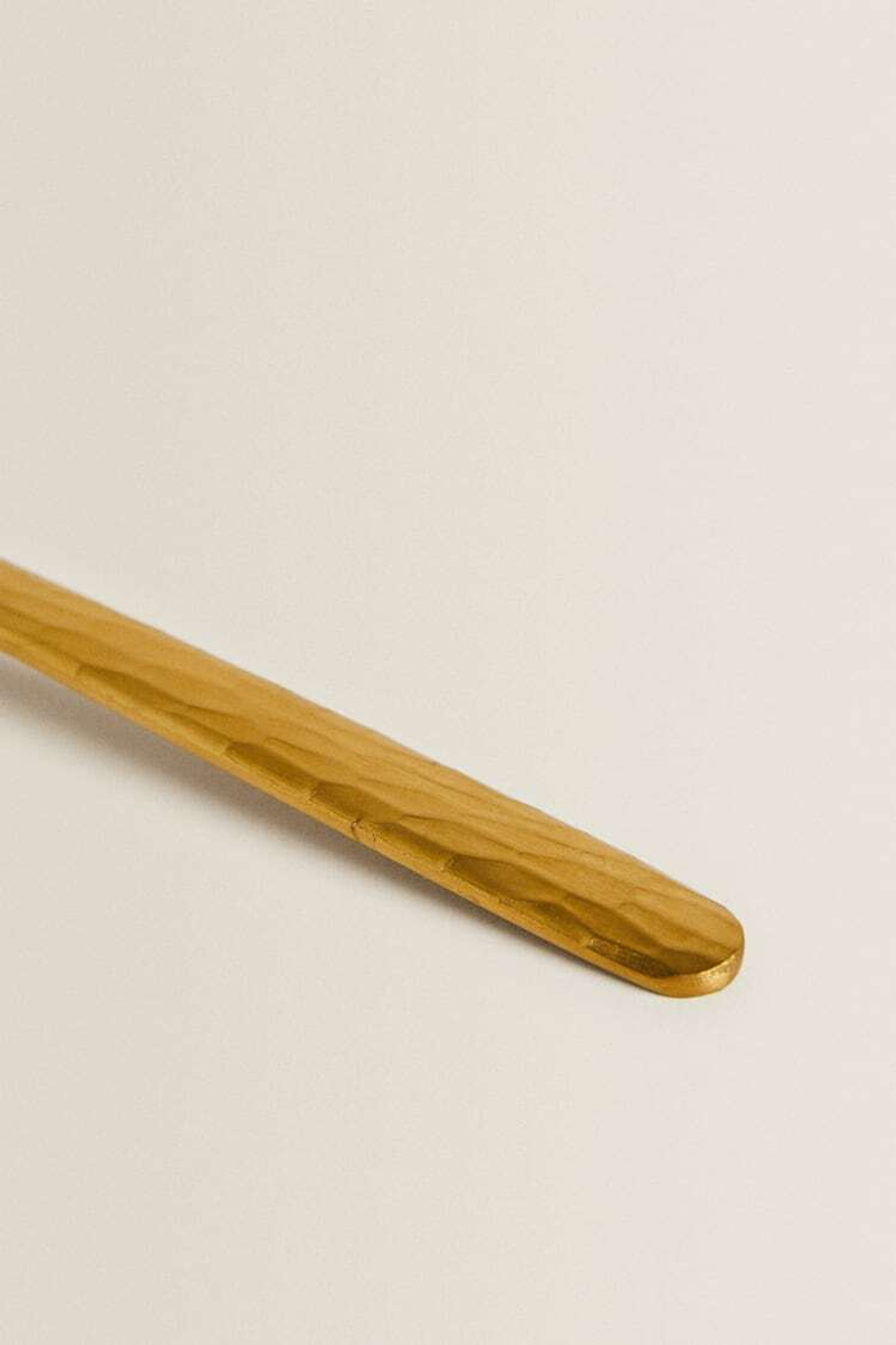 ZARA HOME ЛОПАТКА ИЗ НЕРЖАВЕЮЩЕЙ СТАЛИ, ЗОЛОТОЙ