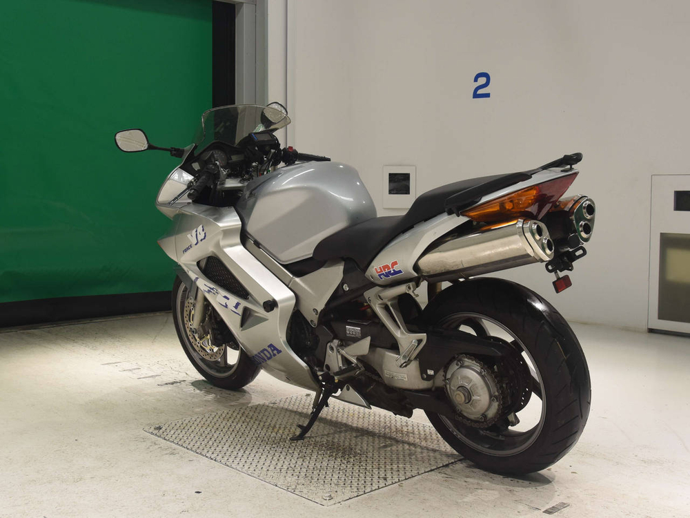 Honda VFR800F , 2005