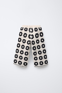 ZARA ТРИКОТАЖНЫЕ БРЮКИ ИЗ КРУЖЕВА КРОШЕ С ЦВЕТОЧНЫМ УЗОРОМ, ЭКРЮ/ЧЕРНЫЙ