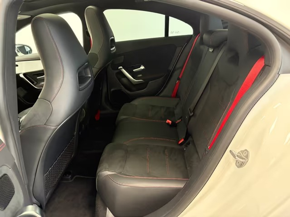Mercedes-Benz CLA 35 AMG