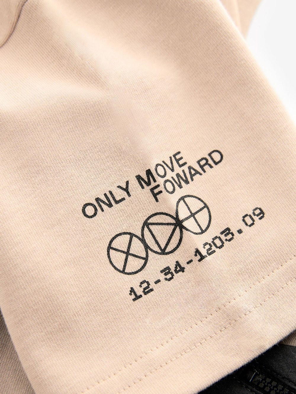 Футболка с сумкой для мальчика Next K86-983, Песочный, Темно-серый