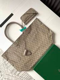 Goyard Saint Louis GM Bag
