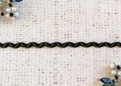 Тесьма "Вьюнок" люрекс золото, ш. 4-5 мм, пр-во Россия