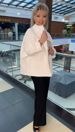 Белая стеганная куртка-жакет "зефирка"