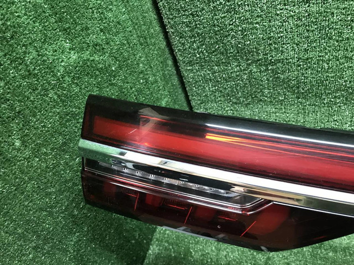 Фонарь крышки багажника Geely Monjaro (2021-н.в.)