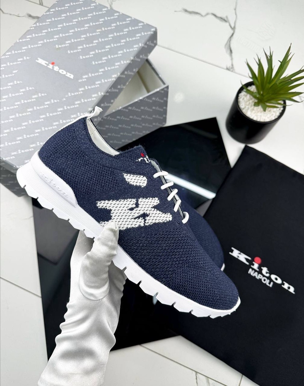 Кроссовки Kiton
