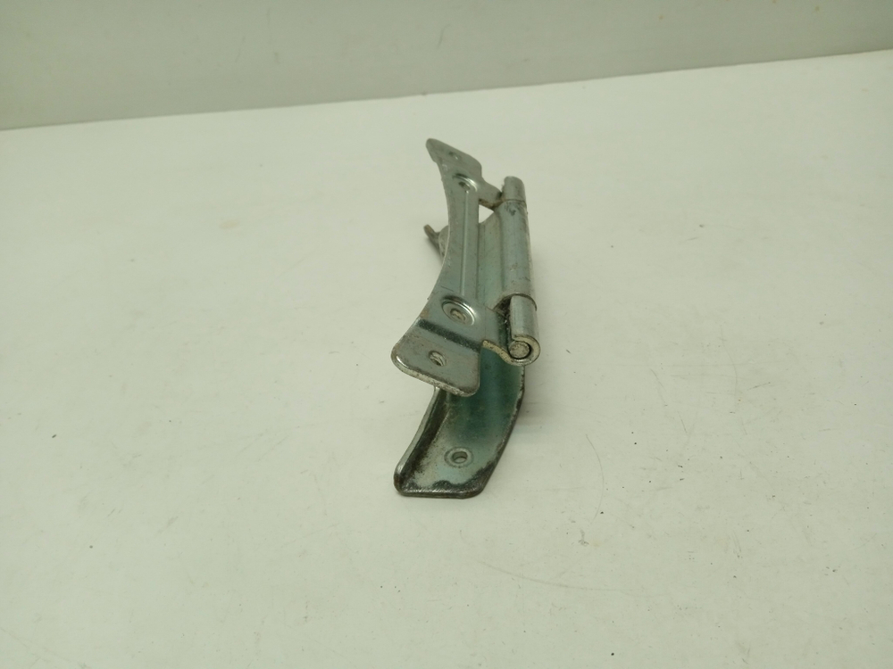 RST602 кт158 Петля люка для стиральной машины Hotpoint-Ariston RST602 б/у