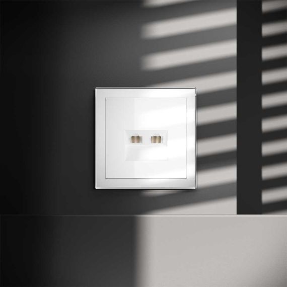 Розетка компьютерная встраиваемая Voltum S70 двойная RJ45+RJ45 кат.6, (белый глянцевый) VLS060201