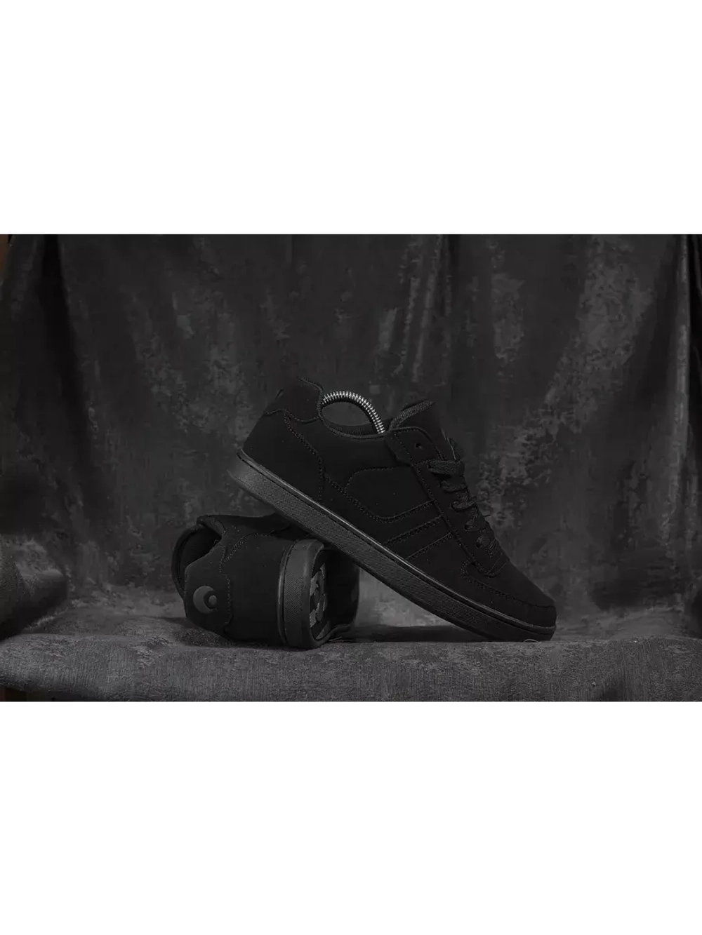 Дутые кеды Relic от Savitar Shoes Company