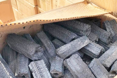 Уголь древесный в коробке 9кг.
