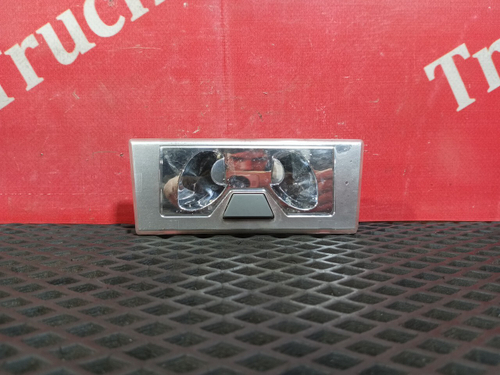 Плафон салонный 2018г.