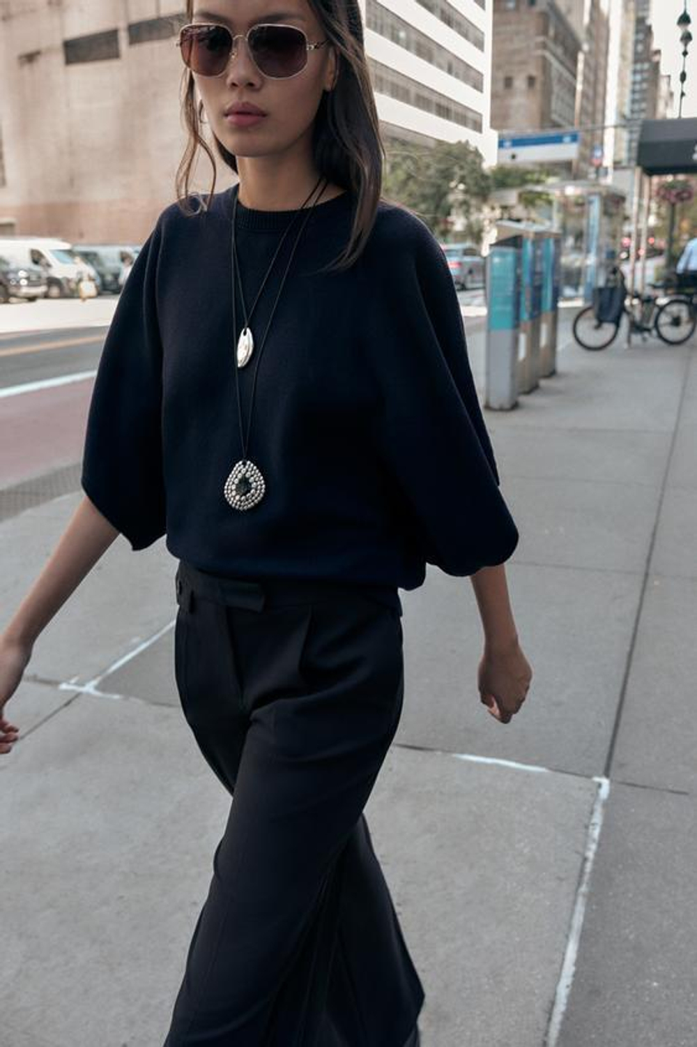 ZARA ШИРОКИЕ БРЮКИ С ЗАЩИПАМИ, ЧЕРНЫЙ